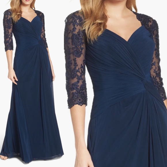 Ruched Twist Column Gown
La Femme size 20 navy Blue NWT - Picture 7 of 12